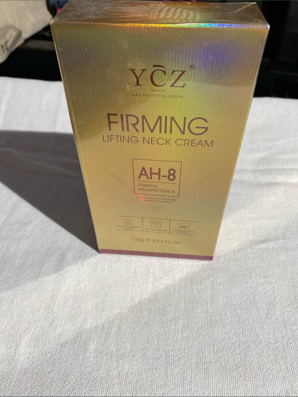 Firming Lifting Neck Cream — Gold Tone